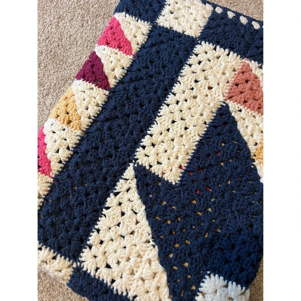 Floral Basket Design Afghan